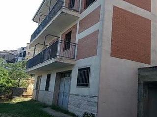 Casa Indipendente in Vendita a Garaguso, zona centrale, 85'000€