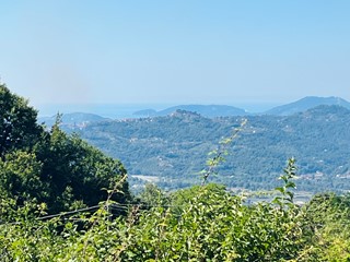 Terreno industriale in Vendita a Bolano, 99'000&euro;, 2000 m²