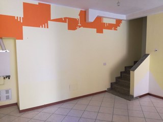 Bilocale in Vendita a Cremella, zona Via Carlo sessa 36, 53'000€, 52 m²