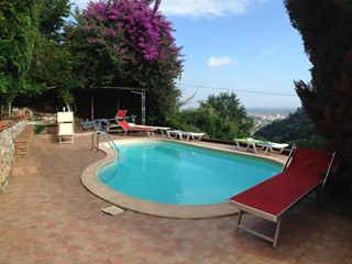 Casa Semi Indipendente in Vendita a Pietrasanta, zona Strettoia, 550'000€, 110 m², arredato