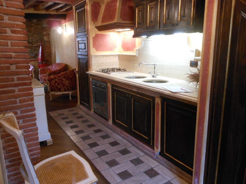 Quadrilocale in Affitto a Pietrasanta, zona pietrasanta, 950€, 75 m²