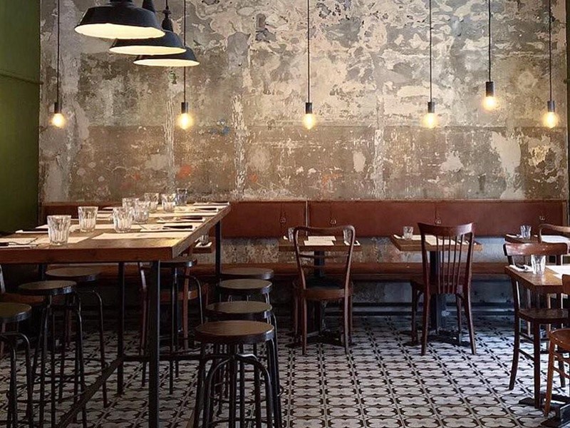 Attività commerciale in Vendita a Pietrasanta, 300'000€, 400 m²