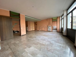 Appartamento in Vendita a Bassano del Grappa, 180'000€, 200 m²