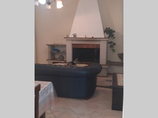 Appartamento in Vendita a Sinagra, zona GORGHI, 125'000€, 112 m², arredato