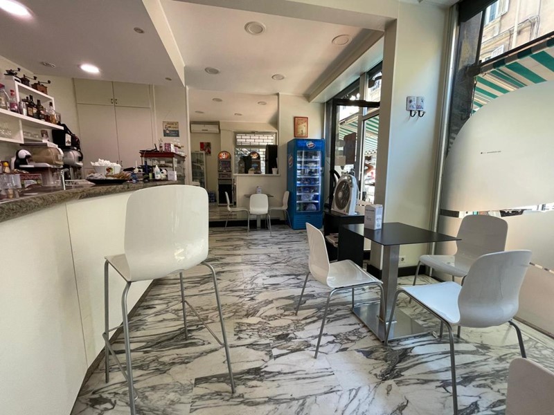 Attività commerciale in Vendita a Sanremo, zona Centro, 110'000€, 120 m², arredato