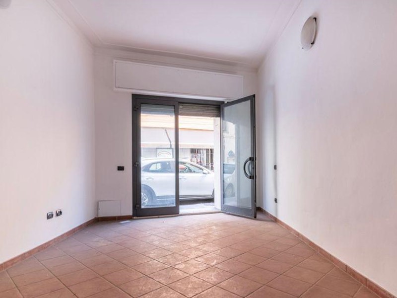 Immobile commerciale in Vendita a Pisa, 100'000€, 60 m²