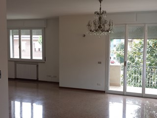 Appartamento in Affitto a Rimini, zona Palacongressi, 1'150€, 160 m²