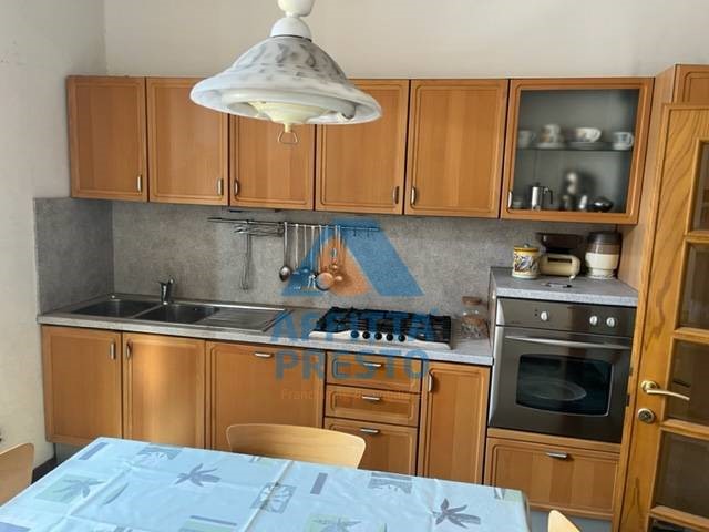 Villa in Vendita a Empoli, zona Fontanella, 195'000€, 180 m²