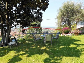 Villa in Vendita a Massa, 350'000€, 170 m², arredato