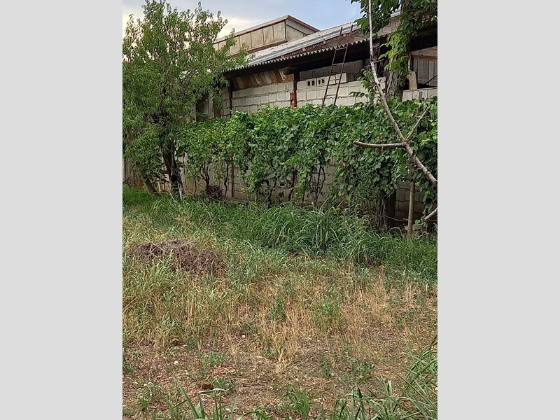 Rustico in Vendita a Lonato del Garda, zona centro commerciale leone, 280'000€, 400 m²