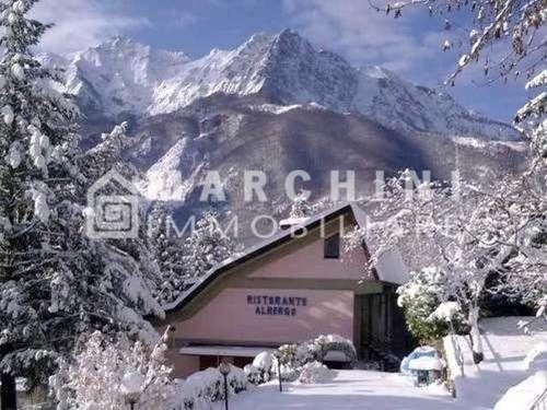 Attività commerciale in Vendita a Vagli Sotto, 390'000€, 800 m²