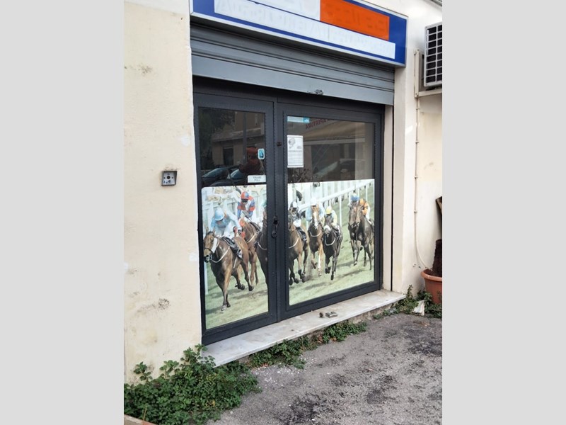 Immobile commerciale in Affitto a Palermo, zona Calatafimi, 680€, 90 m²