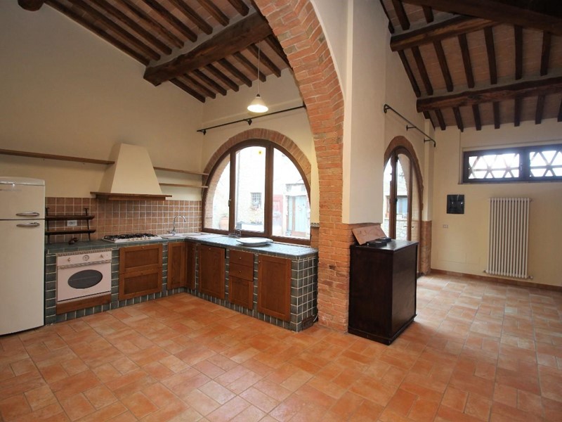 Casa Semi Indipendente in Vendita a Monteriggioni, 420'000€, 198 m²