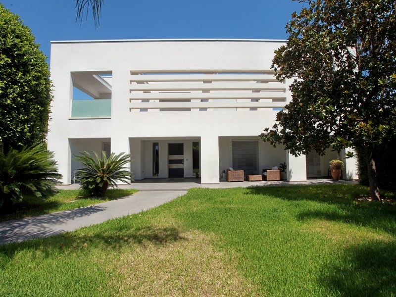 Villa in Vendita a Lecce, zona zona partigiani, 450 m²