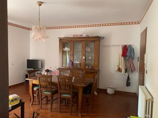 Appartamento in Vendita a Bussi sul Tirino, zona Campo sportivo , 90'000€, 100 m²
