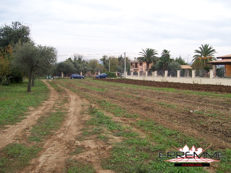 Terreno edificabile in Vendita a Cepagatti, 90'000€, 1528 m²