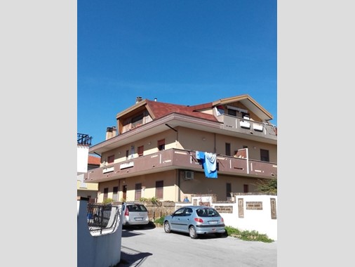 Quadrilocale in Vendita a Cepagatti, 100'000€, 110 m²