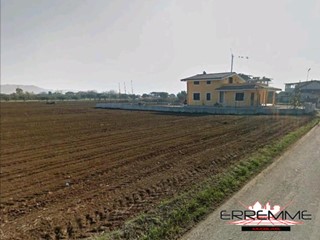 Terreno edificabile in Vendita a Cepagatti, 2000 m²