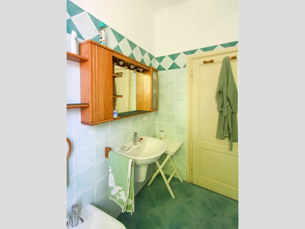 Villa in Vendita a Alta Valle Intelvi, 295'000&euro;, 200 m²