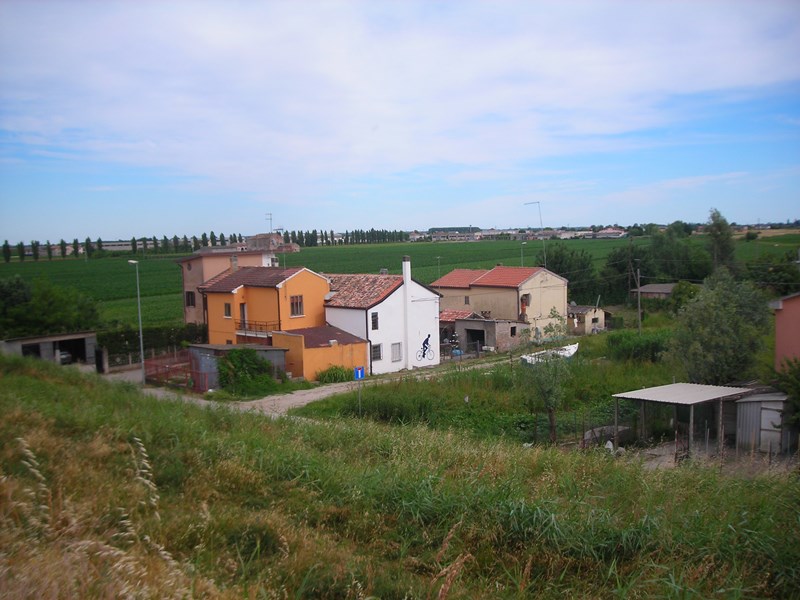 Casa Indipendente in Vendita a Corbola, zona Borghetto, 12'000€, 80 m²