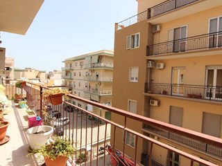 Quadrilocale in Vendita a Siracusa, zona Via Filisto, 88'000&euro;, 133 m²