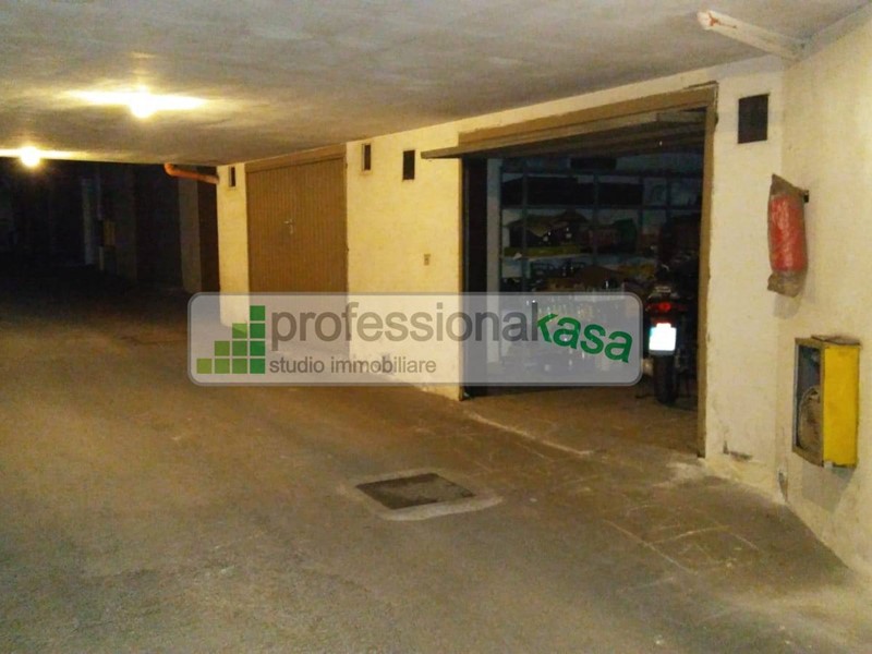 Box in Vendita a Vasto, zona 4 Centrale Commerciale, 17'000€, 20 m²