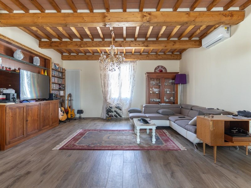 Appartamento in Vendita a Empoli, 595'000€, 250 m², con Box