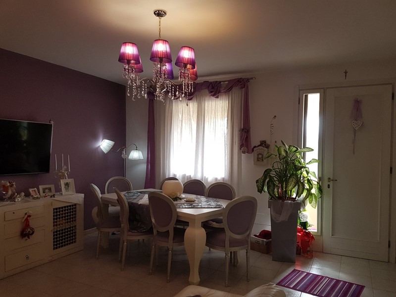 Quadrilocale in Vendita a Santa Maria a Monte, zona Ponticelli, 148'000€, 90 m², con Box