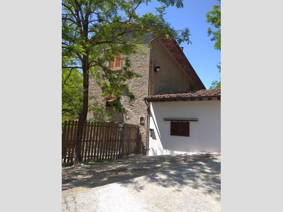 Casa Semi Indipendente in Vendita a Vinci, 300'000€, 250 m²