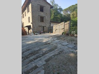 Casa Semi Indipendente in Vendita a Vinci, 300'000€, 250 m²