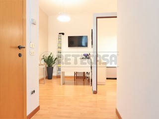 Immobile commerciale in Vendita a Longare, 55'000€, 46 m²