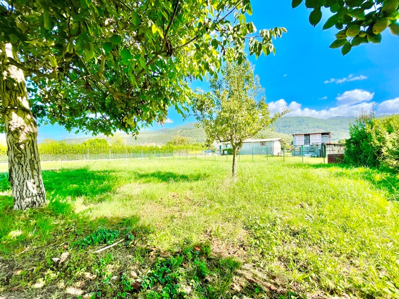 Casa Indipendente in Vendita a Pietrasanta, zona pietrasanta, 450'000€, 220 m², con Box