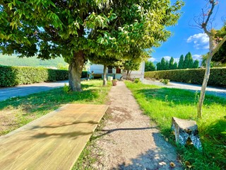 Casa Indipendente in Vendita a Pietrasanta, zona pietrasanta, 450'000€, 220 m², con Box