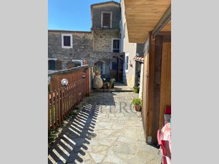 Casa Semi Indipendente in Vendita a Ventimiglia, 160'000€, 70 m²