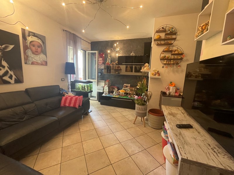 Trilocale in Vendita a Fosdinovo, zona Caniparola, 152'000€, 80 m²