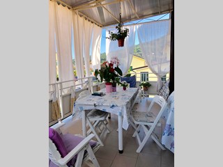 Casa Semi Indipendente in Vendita a Ameglia, 230'000&euro;, 148 m², arredato