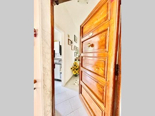 Appartamento in Vendita a Montignoso, 149'900€, 102 m², arredato, con Box