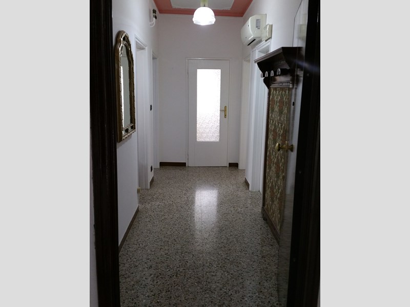 Appartamento in Vendita a Sant'Ilario d'Enza, zona via fornace baistrocchi, 115'000€, 100 m², arredato