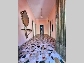 Casa Indipendente in Vendita a Cesena, zona Martorano, 220'000€, 177 m², con Box