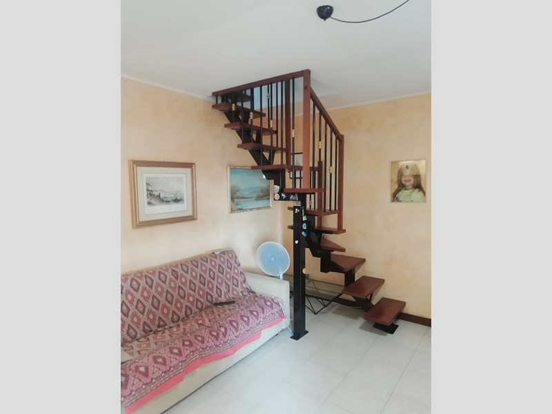 Bilocale in Vendita a Mediglia, zona MOMBRETTO, 110'000€, 75 m², arredato