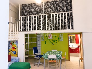 Appartamento in Vendita a Jesi, 70'000&euro;, , arredato, con Box