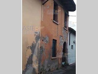 Rustico in Vendita a Montichiari, zona CENTRALE, 31'790€
