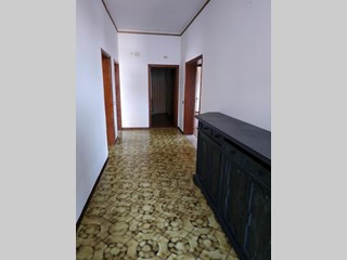 Appartamento in Vendita a Montespertoli, zona Martignana, 200'000€, 120 m², con Box