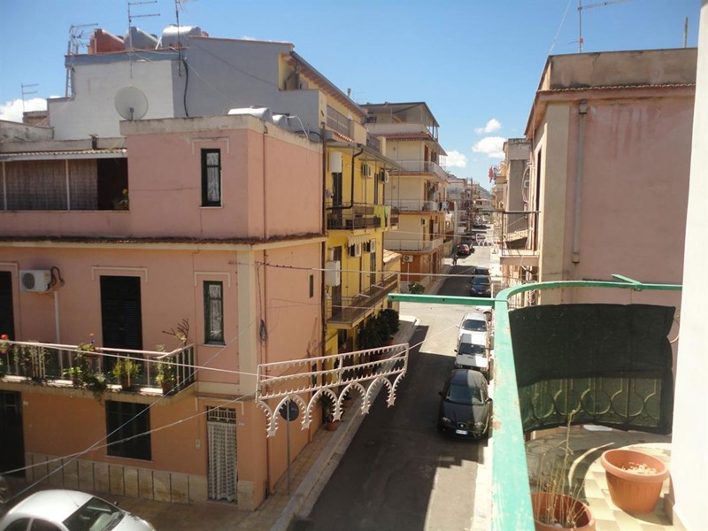 Casa Indipendente in Vendita a Altavilla Milicia, 45'000€, 105 m²