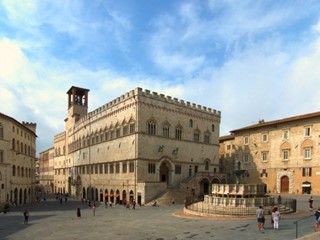 Attività commerciale in Vendita a Perugia, zona Centro storico, 160'000€, 40 m²