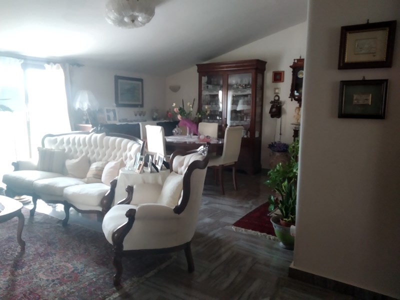 Quadrilocale in Vendita a Valverde, zona belfiore, 155'000€, 130 m²