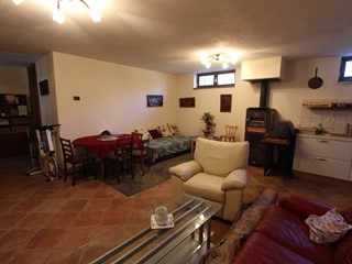 Villa in Vendita a Calice al Cornoviglio, zona Valdonica, 275'000€, 324 m², con Box