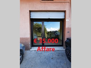 Immobile commerciale in Vendita a Morlupo, 35'000&euro;, 49 m²