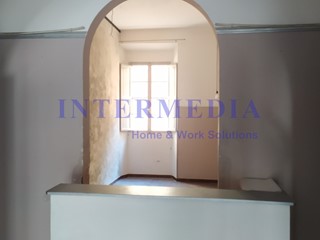 Immobile commerciale in Affitto a Livorno, zona Roma, 1'200€, 80 m²