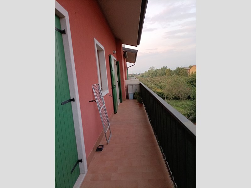 Bilocale in Affitto a Sommacampagna, zona Caselle, 540€, 65 m², arredato